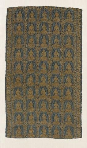 ROBERT BIGLER ASIA WEEK Textile Fragment Tibeto Chinese Yuan silk and gold thread lampas weave late 13th century 28.35 x 16.54 in 72 x 42cm susan@susanpr Yüan-Textil-24
